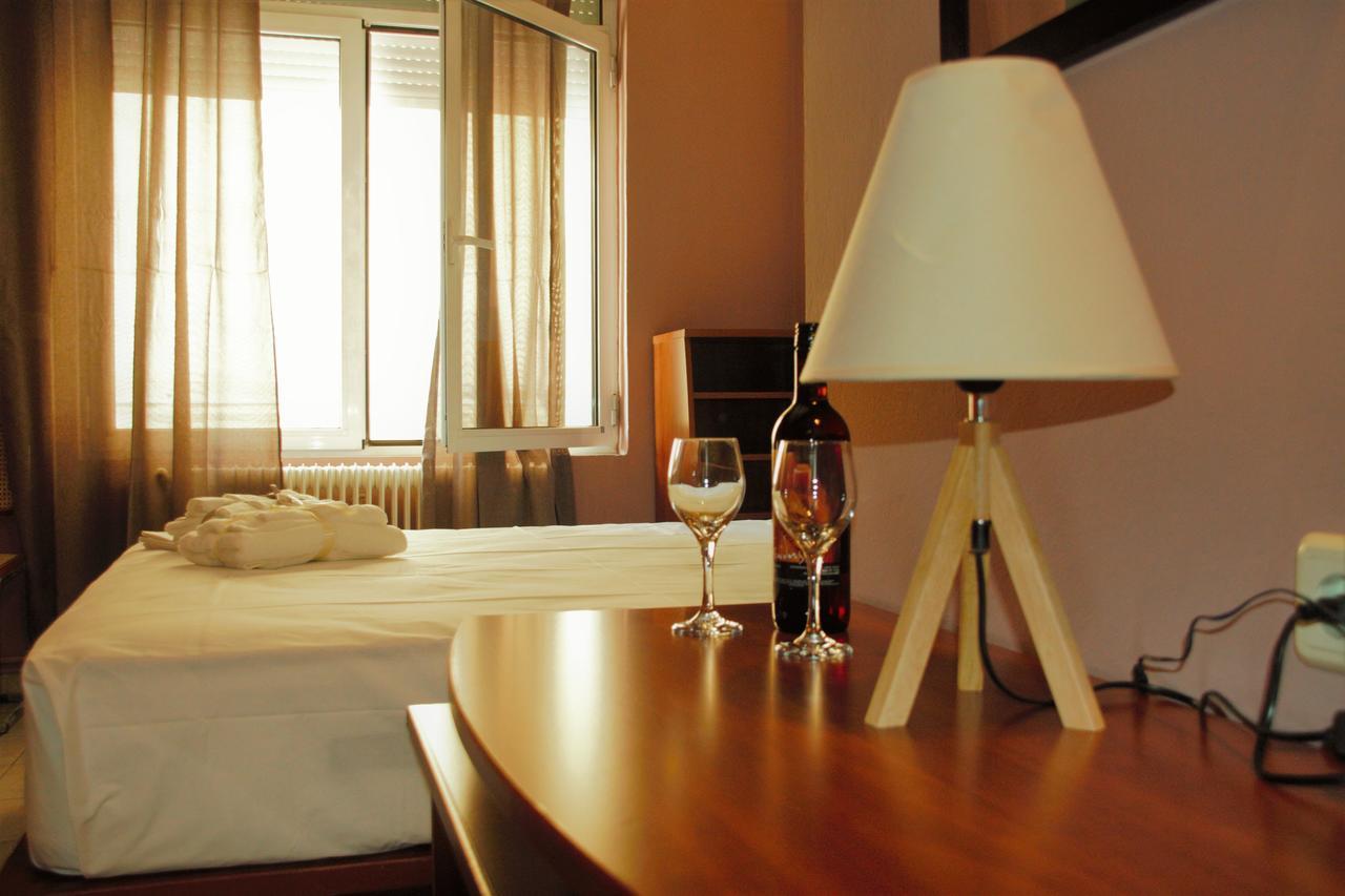 Alexander Rooms & Apartments Igoumenitsa Exterior foto